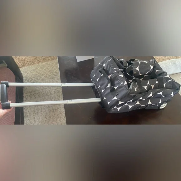 EUC Thirty-One Rolling Duffle Bag - Picture 2 of 4